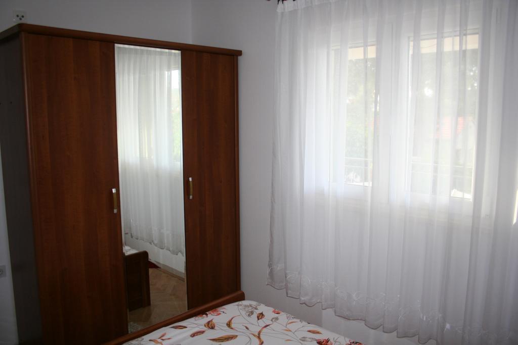 Tone & Marta Apartments Rogoznica Kültér fotó
